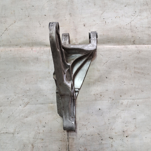 Base De Alternador De Chevrolet 3.1l V6 90-94 (Usado)