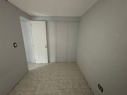 Departamento En Venta De 2 Dorm. En San Bernardo