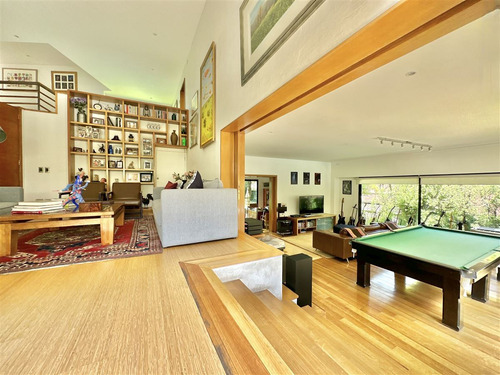 Casa En Venta De 4 Dorm. En Lo Barnechea