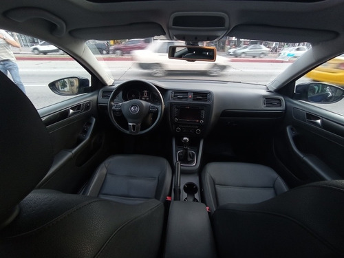Volkswagen Vento 2.5 Luxury 170cv 2013