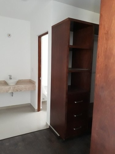 Imagen 19 de 22 de Residencia En La Condesa Juriquilla, Roof Garden, Tapancos, 3 Recámaras, Lujo!