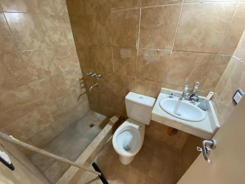 Departamento De Dos Ambientes En Venta En Avellaneda