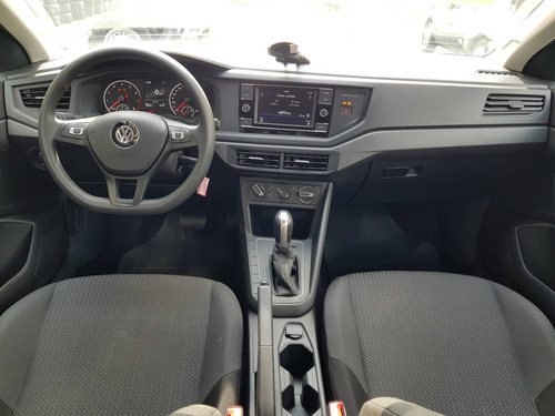 Imagem 7 de 15 de Volkswagen Virtus 1.6 Msi Total Flex Automático