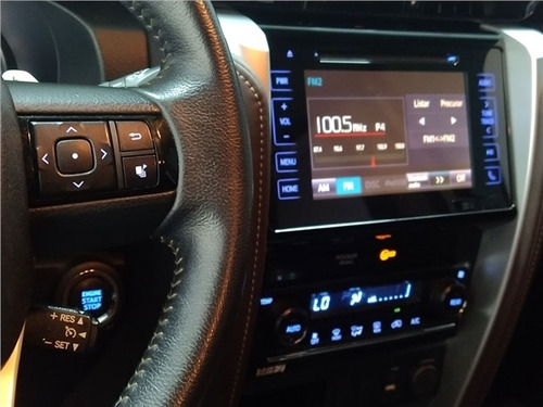 Imagem 7 de 14 de Toyota Hilux Sw4 2.7 Srv 7 Lugares 4x2 16v Flex 4p Automátic
