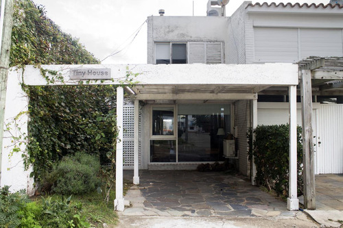 Casa En Faro De Punta Del Este.