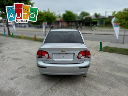 Chevrolet Corsa Super 2011 Gris Plata 4 Puertas