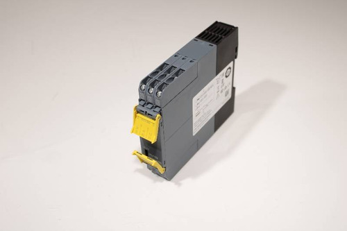 Siemens 3sk1211-1bb40 Nsnbc01 - Relay Ccs