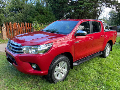 Toyota Hilux 2.8 Cd Srv 177cv 4x4 At 2018