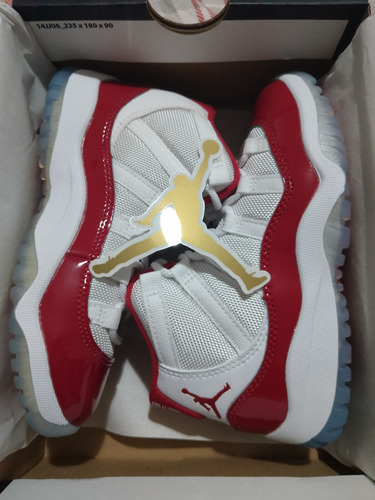 Jordan 11 Retro (ps) 18cm (Usado)