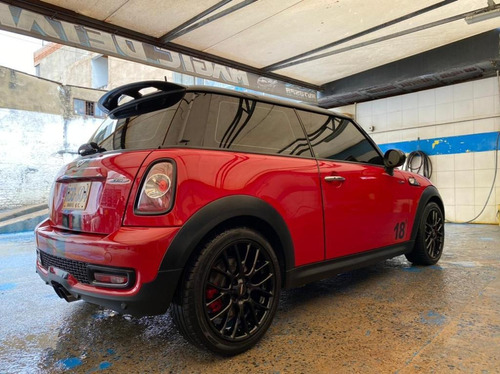 Imagen 6 de 13 de Mini Cooper 2011 1.6 R56 John Cooper Works Coupe