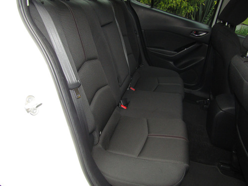 Mazda 3 2.0 Touring