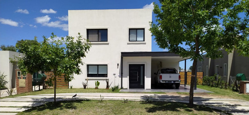 Casa Aen Alquiler Temporal En San Eduardo 