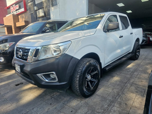 Nissan NP300 2.4 Doble Cabina Se Aa Pack Seg Mt