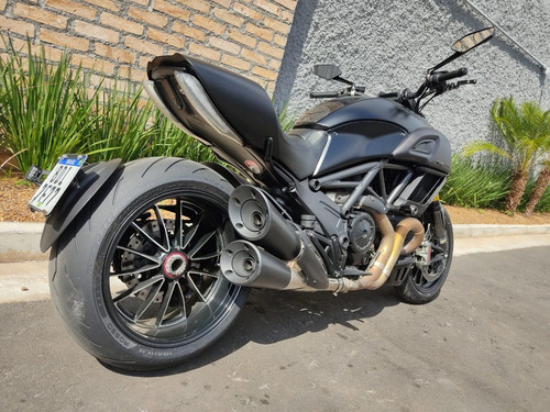 Imagem 3 de 12 de Ducati Diavel Dark 2016