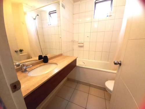 Departamento Amoblado, Con Vista Poniente En Viña Del Mar
