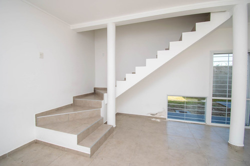 Imagen 17 de 30 de Venta Triplex A Estrenar En Santo Tomé