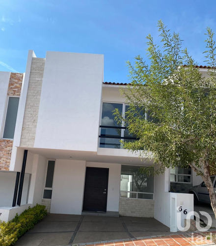 Venta Casa 3 Ambientes Los Olvera
