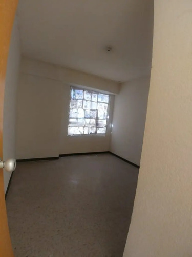 Se Vende Casa De Recuperación Bancaria En C. Del Bosque Las Caobas, Los Héroes Tecámac, Edomex. Arf