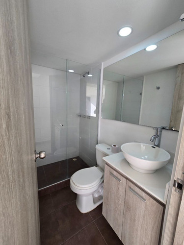 Venta Apartamento Itaguí, Sendero Verde. Vista Externa A La Ciudad, Muy Iluminado Y Cercano A Platino Plaza