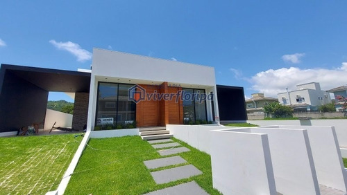 Casa Térrea Nova Com 03 Dormitórios - Cachoeira Bom Jesus - Casa A Venda No Bairro Cachoeira Do Bom Jesus - Florianópolis, Sc - 303