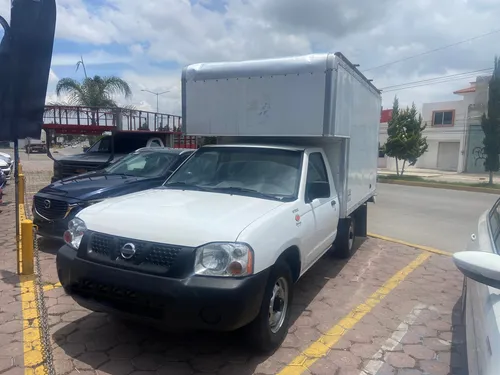 Nissan NP300 2.4 Chasis Dh Mt