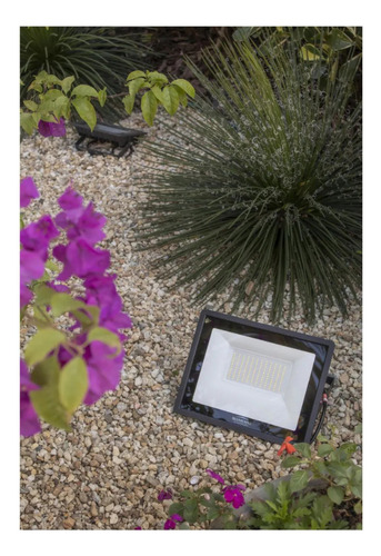 Refletor Led 50w Rgb Deep Fit Ip66 À Prova D'água Com Contro