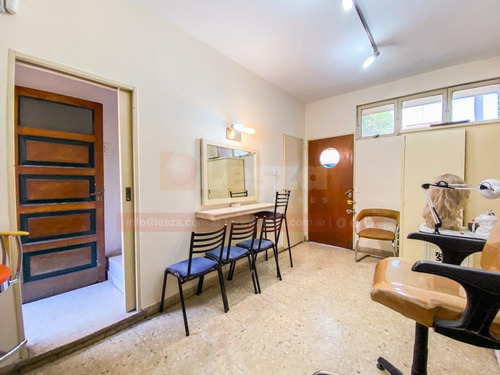 Imagen 5 de 17 de Local Con Vivienda En Muy Buena Ubicación