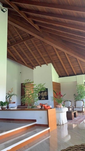 Imagen 5 de 16 de Vendo Casa 1050m2 4h+2s/6b+s/15p La Lagunita 0583
