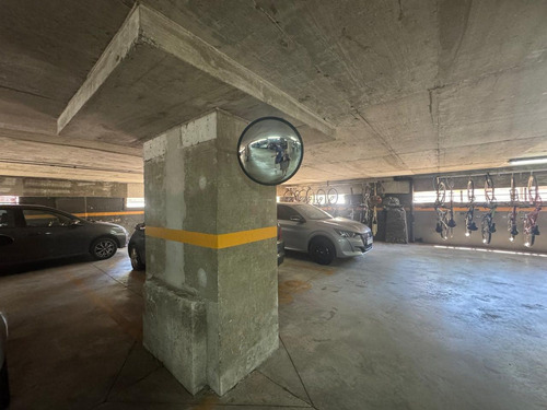 Venta Loft En Esquina C/cochera, Molina Ciudad