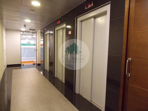 Excelente Oficina En Venta En Providencia, Zona Estratégica!