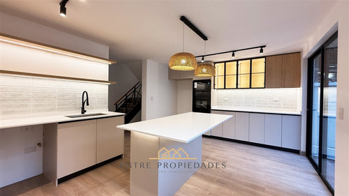 Casa Remodelada Vitacura A Pasos Colegio Manquehue