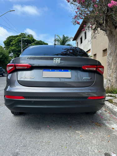 Fiat Cronos 1.3 Drive Flex 4p