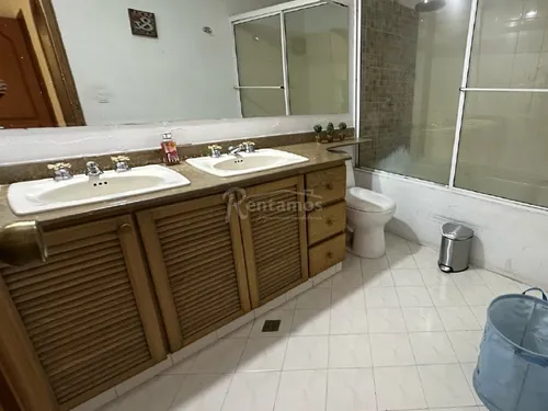 Casa En Venta En San Lucas. Cod V776079
