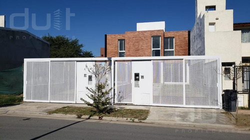 Imagen 1 de 22 de Venta De Duplex En Miradores De Manantiales A Estrenar!