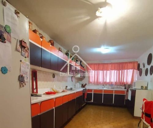 Imagen 8 de 14 de Venta! Amplia Casa En Colinas De Santa Mónica Calle Cerrada Con Vigilancia Privada.