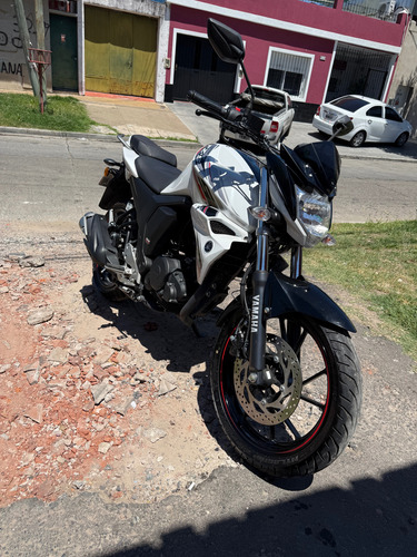 Yamaha Fz