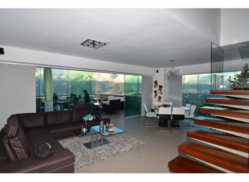Se Vende Ph 260m2 Alto Hatillo 8680