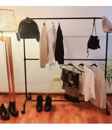 Perchero de caño para ropa sale