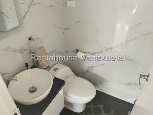 Casa En Alquiler, Prados Del Este #25-17764 - Marigreys Blanco -