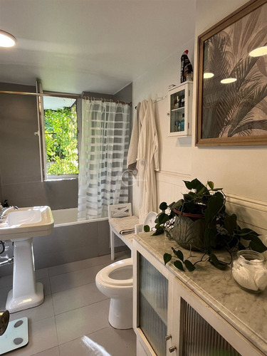 Departamento En Venta De 2 Dorm. Con Jardin A Pasos Del Vma