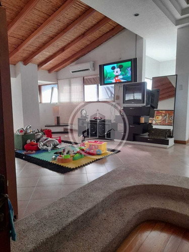 Cas Quinta Castaño Sector La Planta , Economica De Oportunidad Terreno 1280mtrs2 Maracay Estado Aragua 022js