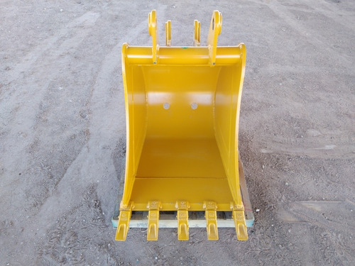 Bote Cucharon Para Retroexcavadora Case 580n