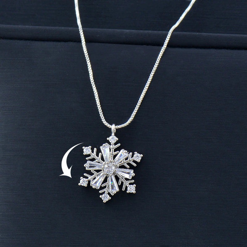 Imagen 4 de 4 de Collar Mujer Giratorio Copo Nieve Navidad Cristales Plateado