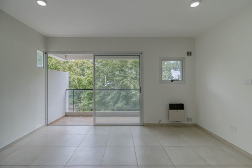 Departamento 2 Dormitorios, Cochera Venta La Plata