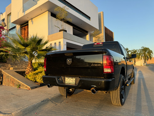 Dodge Ram Hemi 5.7 Sport Crew 4x4