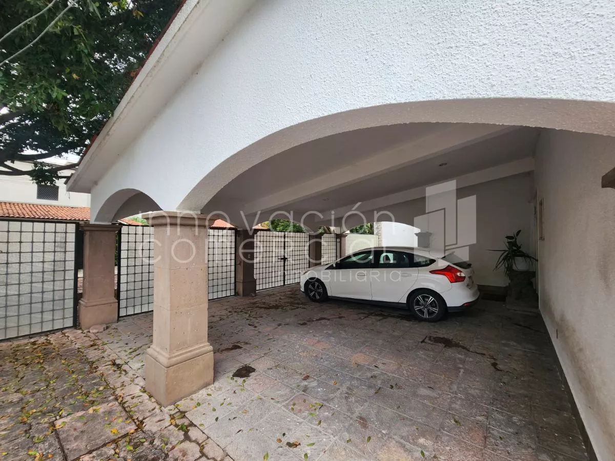 Casa En Venta En Jurica De Un Nivel Dentro De Privada