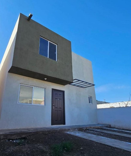 Casa Sola En Venta En Vista Hermosa, Saltillo, Coahuila