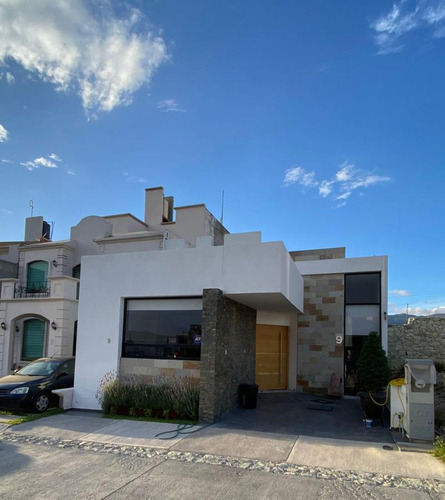 Casa Sola En Venta En Villas De La Concepción, San Agustín Tlaxiaca, Hidalgo