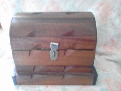 Cofre Pequeño De Madera (Usado)