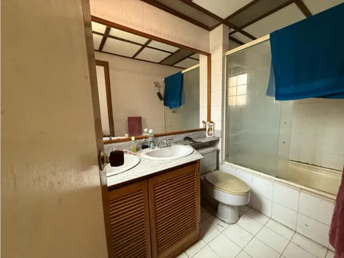 Casa De Tres Niveles En Castropol